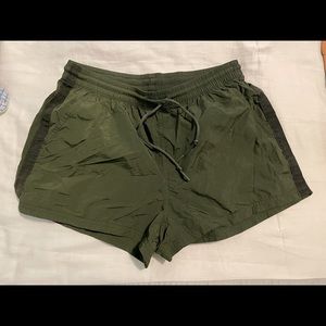 Athleta olive green expedition shorts
